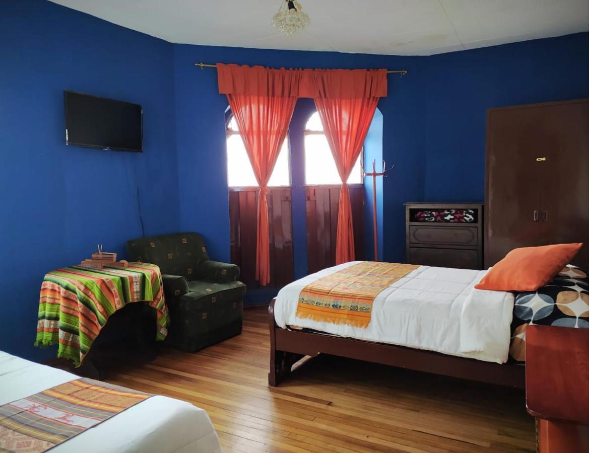 ホテル Hostal La Casa Tolena Quito - Ecuador エクステリア 写真